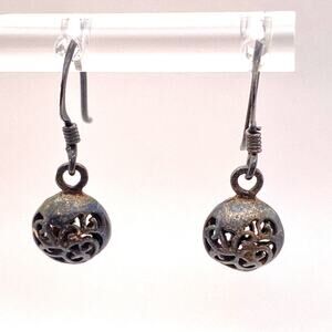 Signed CW Vintage Filigree 925 Sterling Silver Earrings Small Ornate Dangle Drop